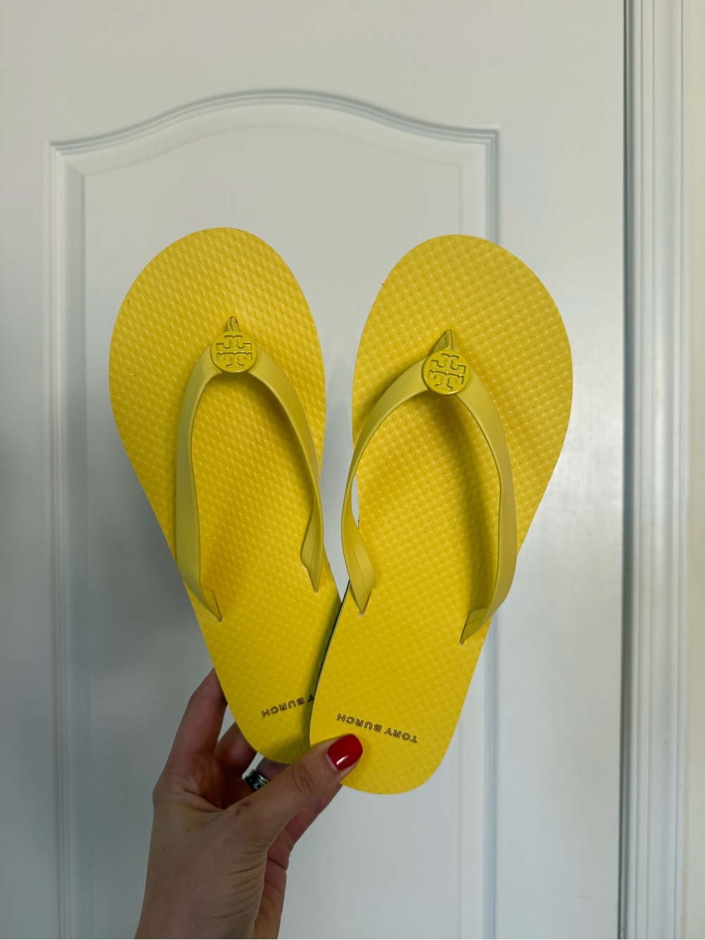 NWOT — Tory Burch — Yellow Logo Flip-Flop Sandals — Size 7